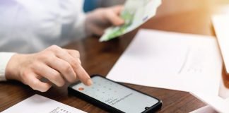 New Salary.com Research Reveals AI’s Impact on Customer Service Salary.com