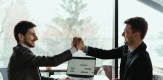 DailyPay and goHappy Unite to Empower Frontline Workers DailyPay and goHappy Unite to Empower Frontline Workers