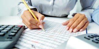 Check Strengthens Leadership as Demand for Embedded Payroll Grows Check Strengthens Leadership as Demand for Embedded Payroll Grows