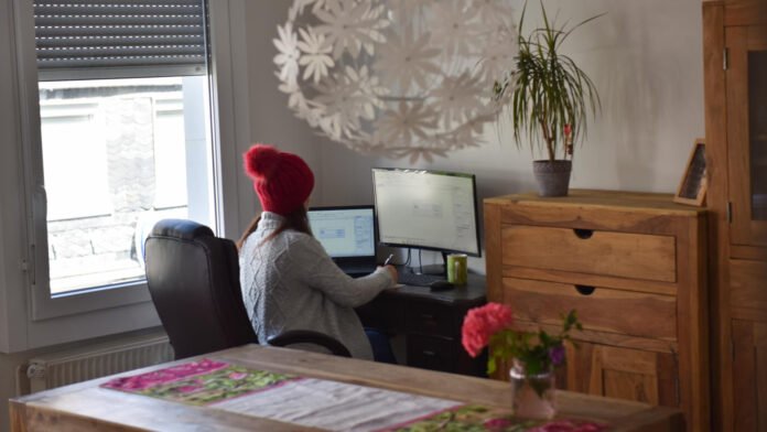 Remote Work Shifts Healthcare Priorities for Younger Employees, Survey Finds