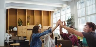 TriNet Launches HR Solutions to Help SMBs Navigate Changing Landscape TriNet Launches HR Solutions to Help SMBs Navigate Changing Landscape