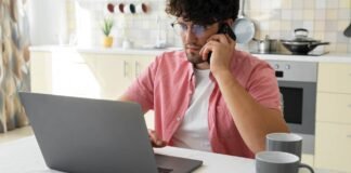 1 in 5 U.S. Workers Take Side Gigs Amid Economic Anxiety 1 in 5 U.S. Workers Take Side Gigs Amid Economic Anxiety