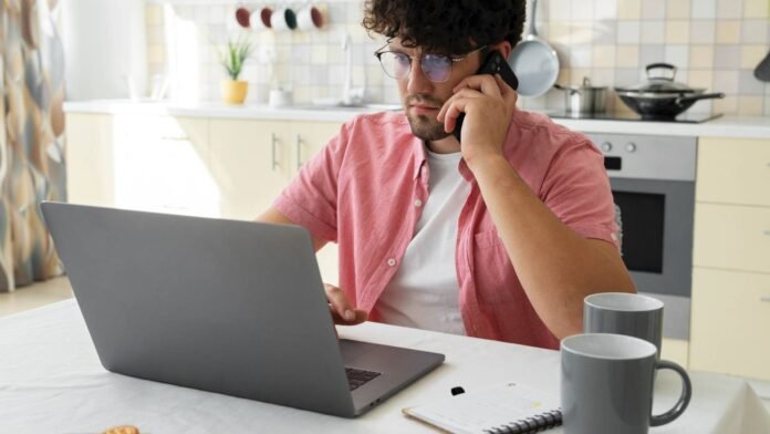 1 in 5 U.S. Workers Take Side Gigs Amid Economic Anxiety