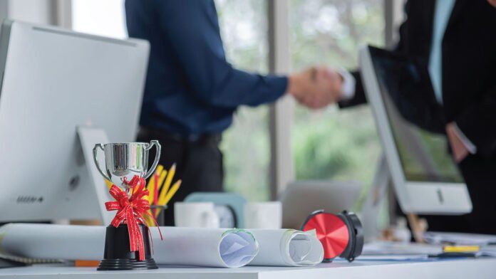 83% of Employees Say Praise Matters More Than Ever in the Age of AI