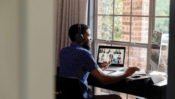 Akamai-i4cp Survey: 83% of Remote-Friendly Firms Report High Productivity