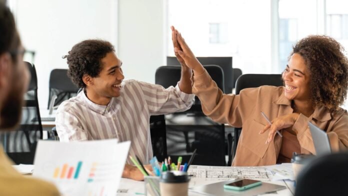 Profitable Firms 7% More Likely to Use AI for Better Employee Experience Profitable Firms 7% More Likely to Use AI for Better Employee Experience