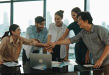 55% of US Employers Say AI May Undermine Workplace Teamwork 55% of US Employers Say AI May Undermine Workplace Teamwork