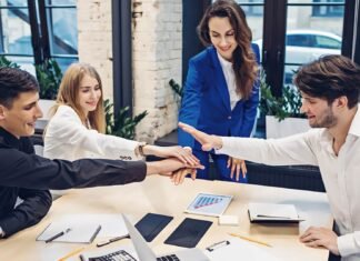 Bertelsmann’s First-ever Japan Investment in HelloBoss, Fuels AI Agent launch