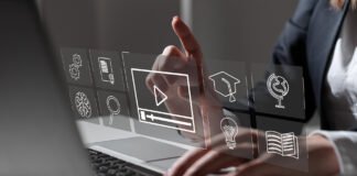 DXC’s Jennifer Ragone Recognized with 2025 N2Growth Leaders40 Top CHRO Award DXC's Jennifer Ragone Recognized with 2025 N2Growth Leaders40 Top CHRO Award