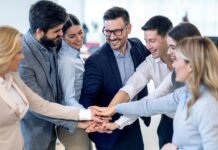 Reward Gateway | Edenred Unveils New Research on Workplace Loneliness Reward Gateway | Edenred Unveils New Research on Workplace Loneliness