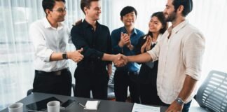 Study: Only 1% of Communicators Effectively Reach Frontline Workers Study: Only 1% of Communicators Effectively Reach Frontline Workers