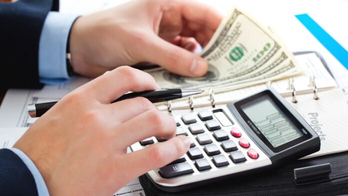 U.S. Small Business Hiring Holds Steady as Work Hours Hit 10-Year High