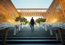 Vetty CEO Jason Putnam Wins 2025 Inspiring Leaders Award Vetty CEO Jason Putnam Wins 2025 Inspiring Leaders Award