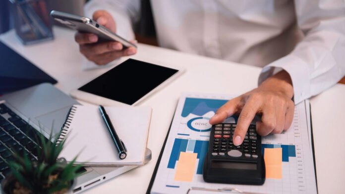 Deel Launches Deel Works Editorial Hub, Reveals North America's PTO Problem