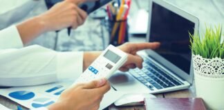 Over 80% of Hourly Workers Worry About Paying Bills, Survey Finds