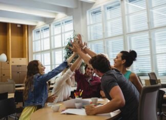 Strengthening Workplace Unity and Motivation This New Year’s Eve Strengthening Workplace Unity and Motivation This New Year’s Eve