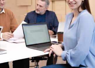 hyrUP Announces Acquisition of Evolve Partners