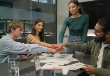 MangoApps Unifies the Modern Workplace with WFM and GenAI