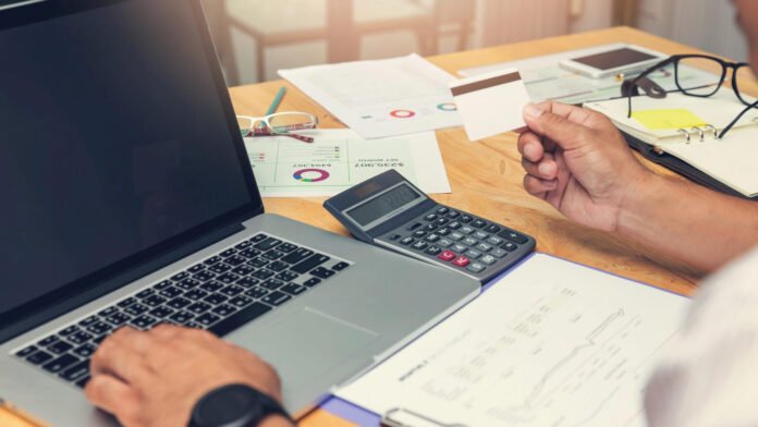 PlanSource Earns Comparably Best CEO and Best Company Culture Honors for 2025