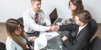 Resumes Are Getting Longer, Not Clearer, as ATS Anxiety Hits 77% Resumes Are Getting Longer, Not Clearer, as ATS Anxiety Hits 77%