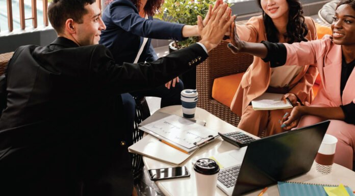 Office Spaces Are Misaligned with AI Shift, According to New HED Survey