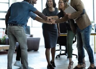 Simpplr launches an AI teammate for internal communicators: Meet Comms AI