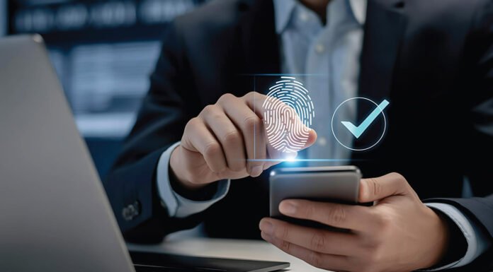 Asurint Earns Lighthouse Tech Award for Talent Solution