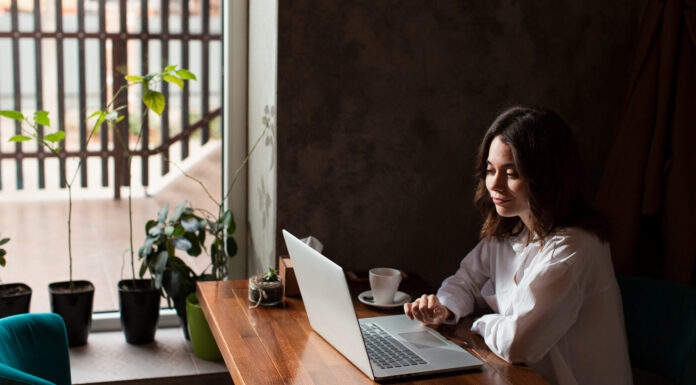 Inflation Pushes 63% of Seniors Back to Work: Study Senior Workforce Trends showing seniors returning to work due to inflation