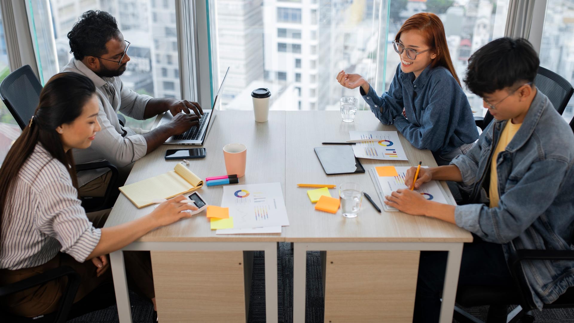 Study Reveals Risks of Fragmented Workforce Communication