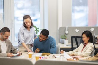 Genspark.ai Extends Series B to $485M, Appoints CRO